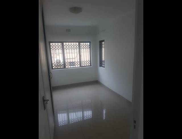 3 BEDROOM PROPERTY TO RENT IN OVERPORT